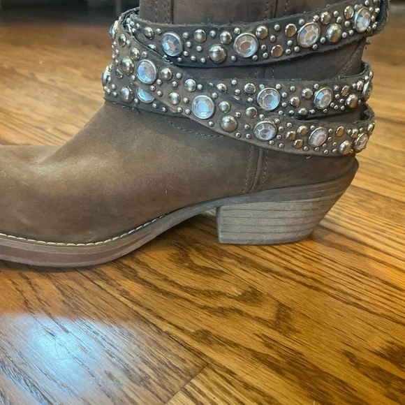 Rocketdog Rhinestone Embellished Brown Leather Western Boot Women’s Size 8 - Picture 4 of 12